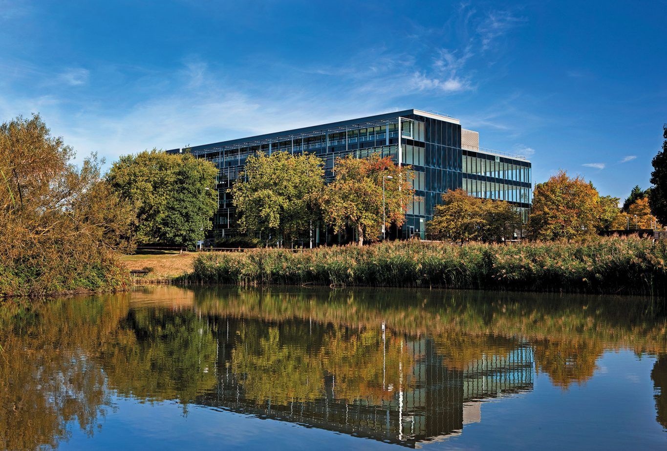 Maxis 2 Commercial Office Space for Rent in Bracknell